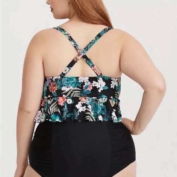 Torrid Tropical‎ Peplum Padded Tankini Top - Picture 3 of 7
